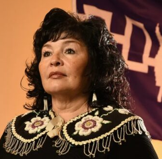 Gaeñ hia uh Betty Lyons Hill